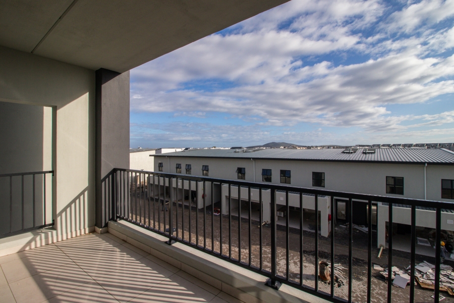 To Let 3 Bedroom Property for Rent in Sandown Western Cape